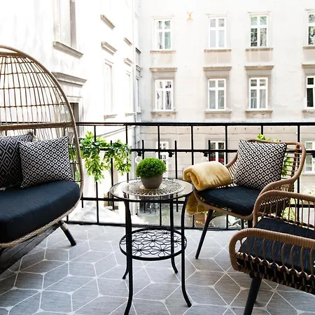 Apartamento Modern Pilsudskiego Street