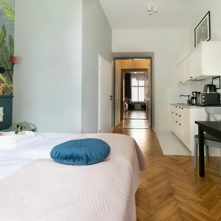 Modern Pilsudskiego Street Apartamento